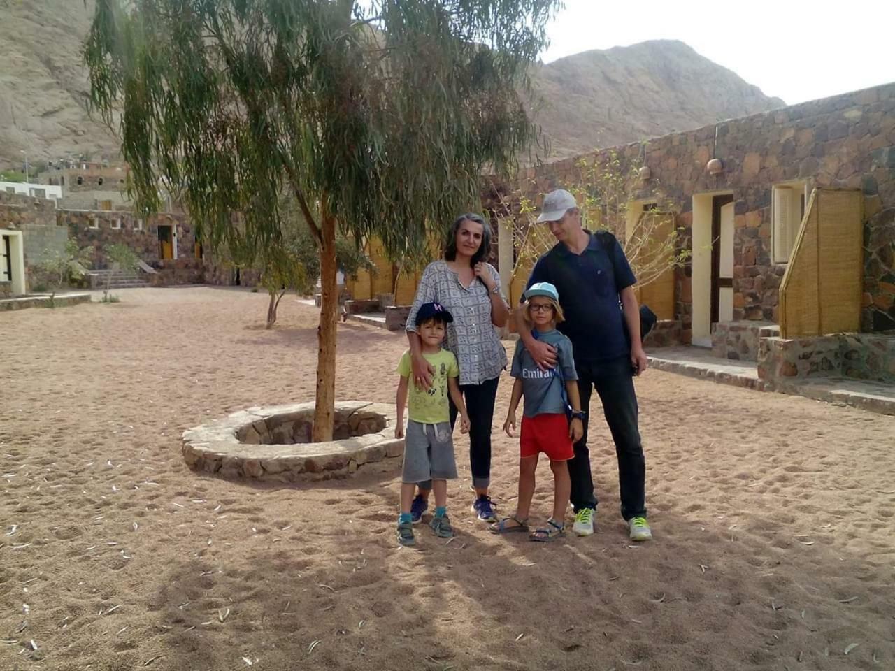 Sheikh Mousa Bedouin Camp Katharinaklooster Buitenkant foto